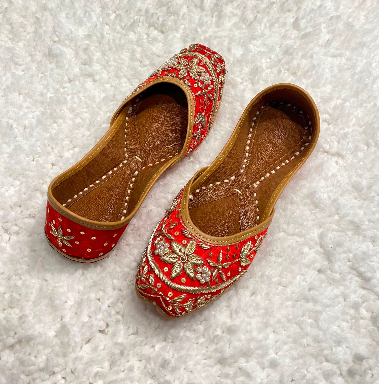 Phulkari Juttis